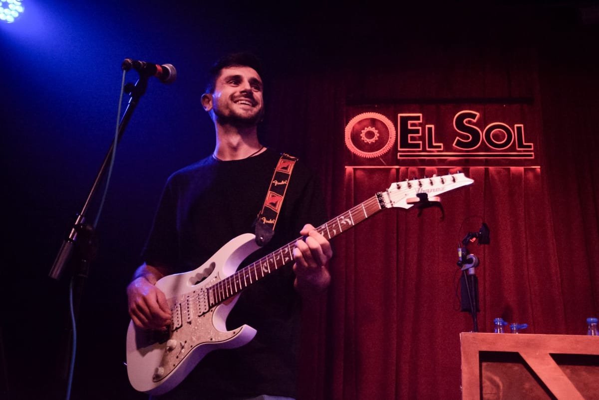 Livio, fundador y profesor de AURA Music Lab